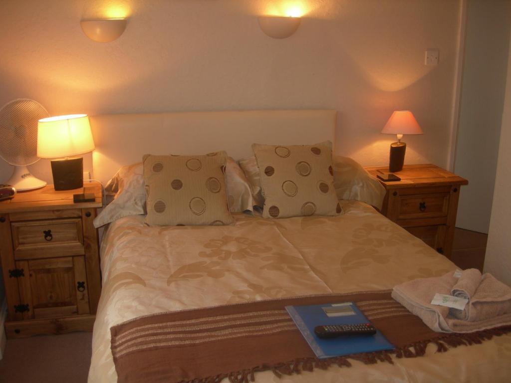 The Lodge Swindon Phòng bức ảnh